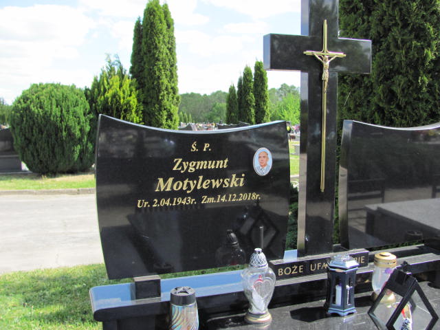 Zygmunt Motylewski 1943 Sierpc kom. - Grobonet - Wyszukiwarka osób pochowanych